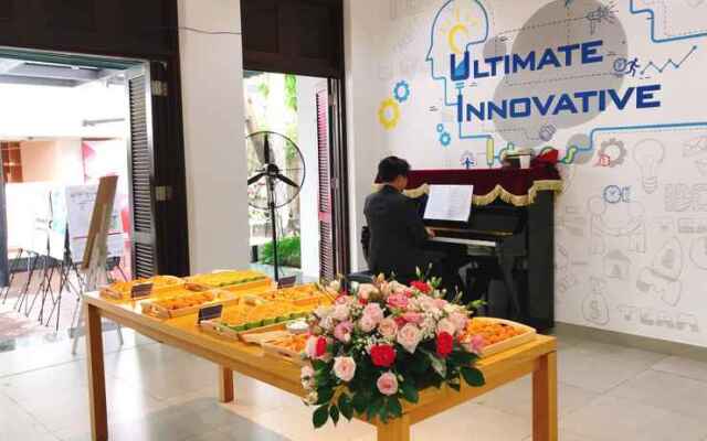 UEH Boutique Hotel