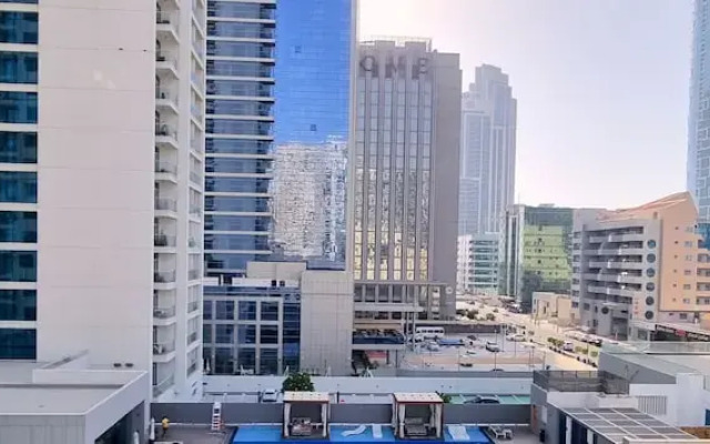Ultra Luxury Flat Fully Upgrade &Balcony