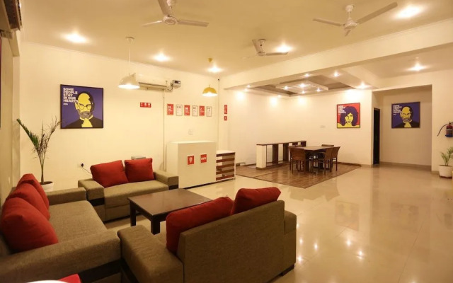 OYO Flagship 144 Noida Expressway NSEZ