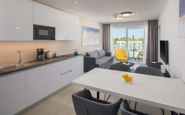 Apartments Maj Residence Luxury