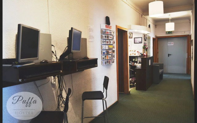 ZiZi Central Hostel