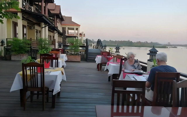 Pon Arena Hotel