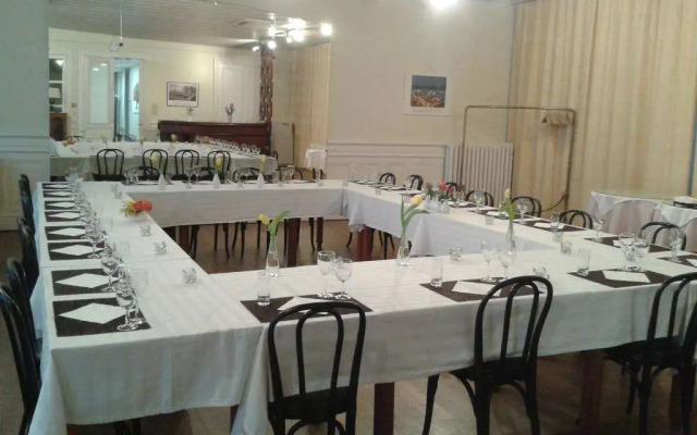 Brit Hotel Roanne - Le Grand Hotel