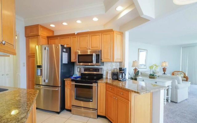 Surfside Resort 01111