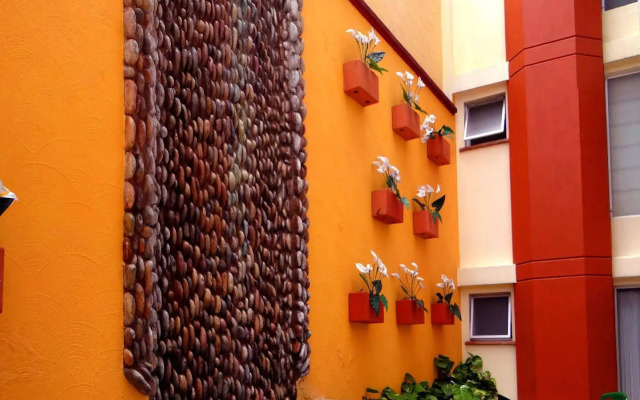 Oliva Plaza Hotel