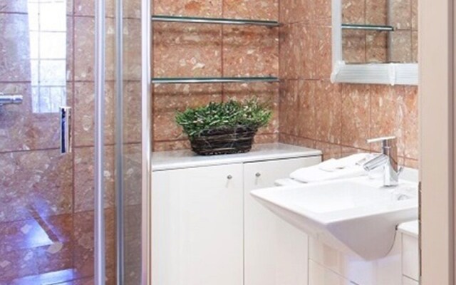 Stucky 2 - WR Apartments