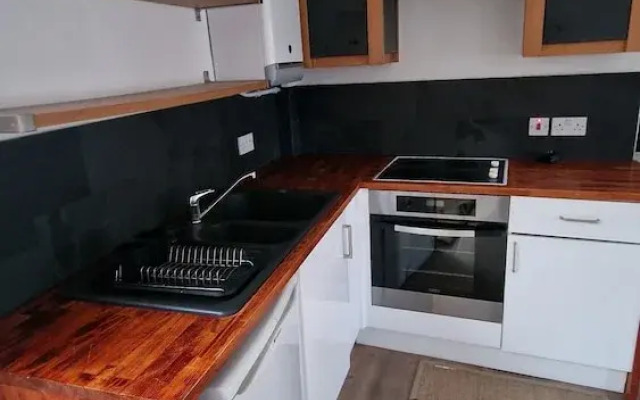1 Bedroom-1 Bathroom-walkinshower-terrace