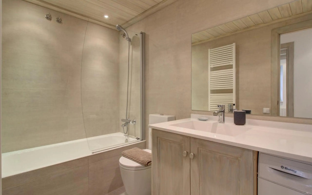 Varrados by Totiaran