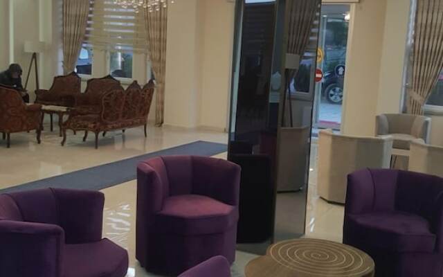 Engin Hotel