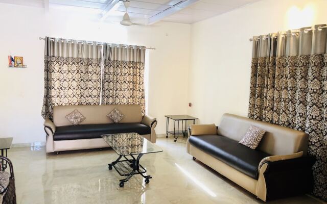 Spicy Mango Malhotra's Pristine Villa