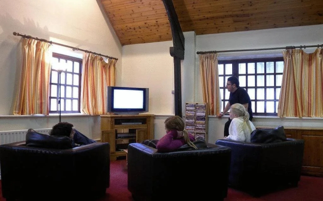 Kinlay House Hostel