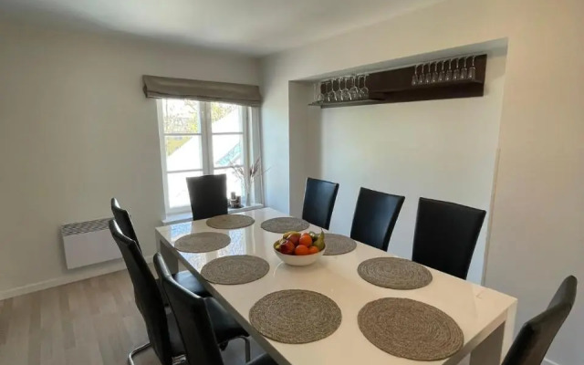 Raunex Apartment