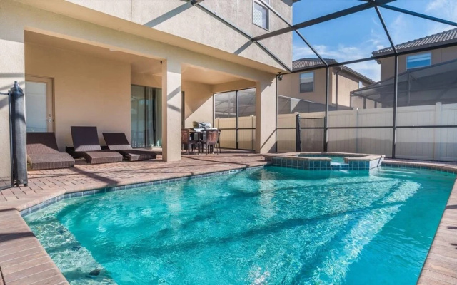 2100 Rome Drive