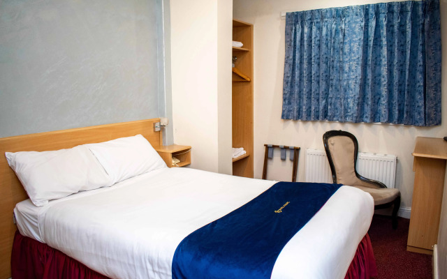 Royal Square Hotel - BHX & NEC