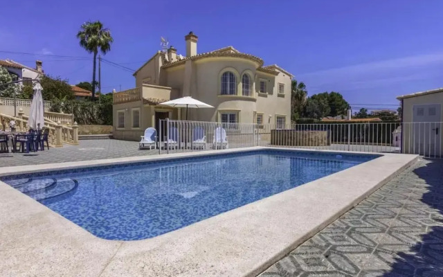 Charming Holiday Home in Calpe With Barbeque