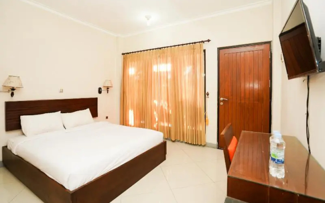 Oyo 1430 Hotel Ratna Syariah