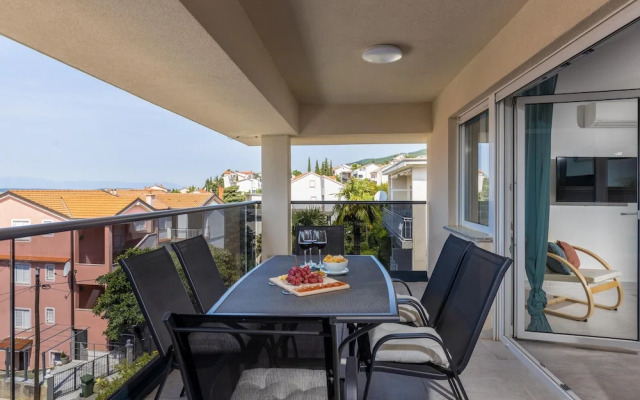 Apartment in Croatia Near Stunning Coastline