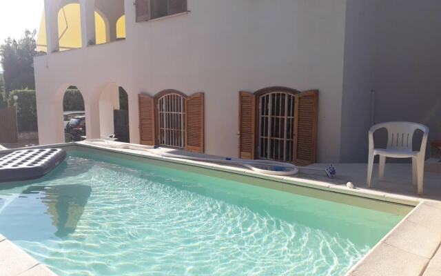 Trilocale In Villa Con Piscina - Clima E Wi-fi