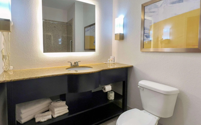 Comfort Suites Augusta Riverwatch