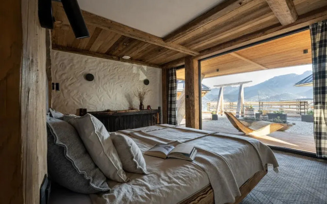 Mountain Shelter Salamandra
