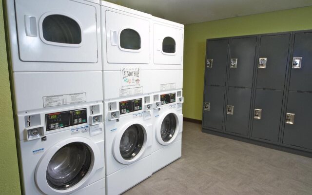 HI Seattle at the American Hotel