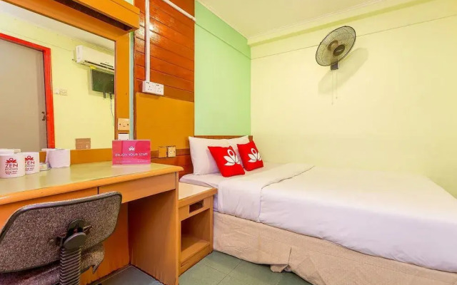 OYO 120 Hotel Sri Wilayaah