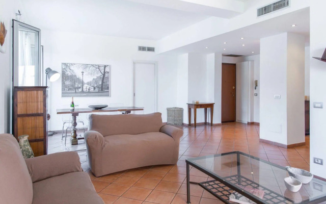 Suitelowcost - Stilicone