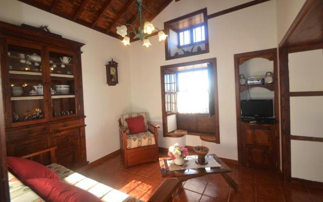 Casa Rural Dos Aguas by Isla Bonita