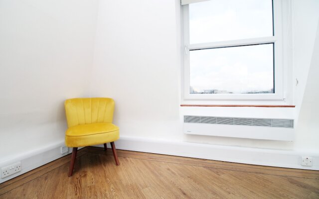 Stay In Cardiff Crichton House