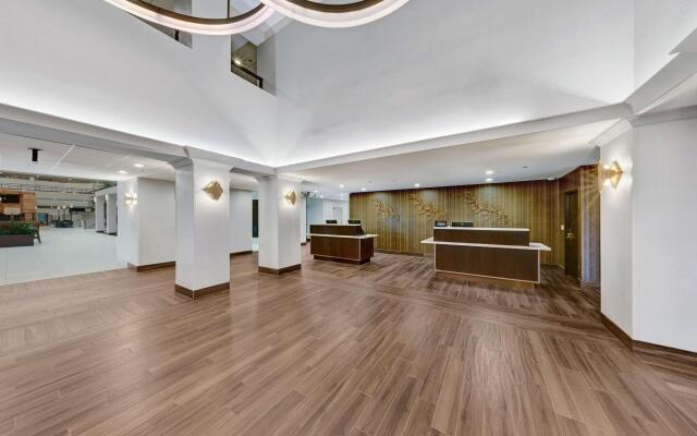 Embassy Suites by Hilton Milwaukee Brookfield