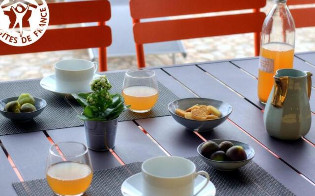 Gîte Montbrison, 4 pièces, 6 personnes - FR-1-496-157