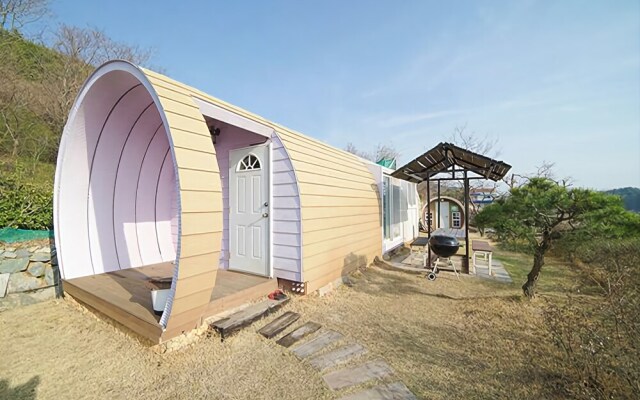 Yeosu Tirol Pension