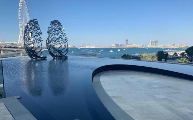 Luxury at JBR Jumeirah Gate Tower 1