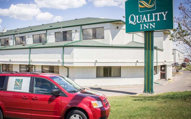 Ramada by Wyndham Nisku Edmonton Airport