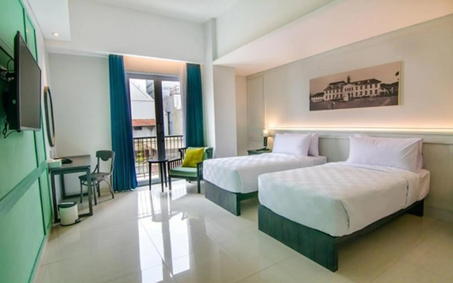 Jambuluwuk Thamrin Hotel