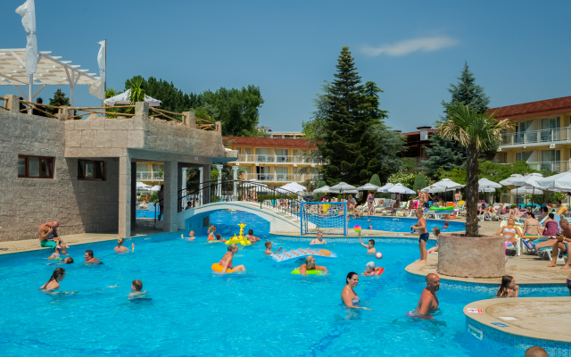 Evrika Club Hotel