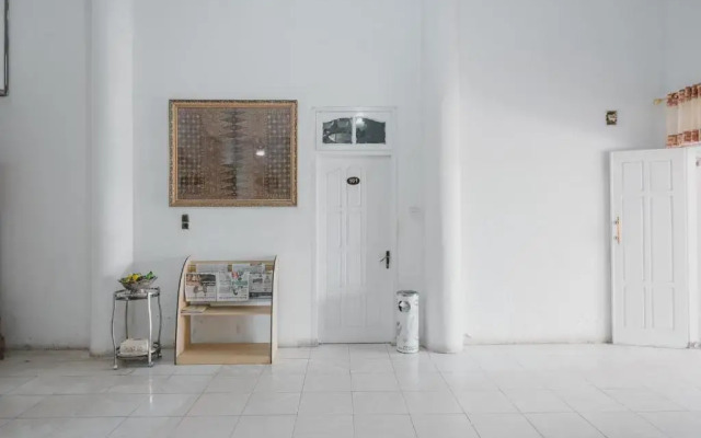 RedDoorz near RSUD Kolonel Abundjani Bangko