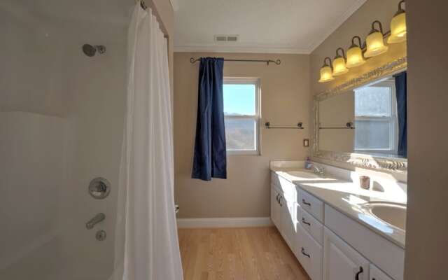 Sunshine Cove - 5 Br Home