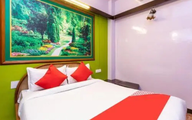 Shree Malak Hotel by OYO Rooms