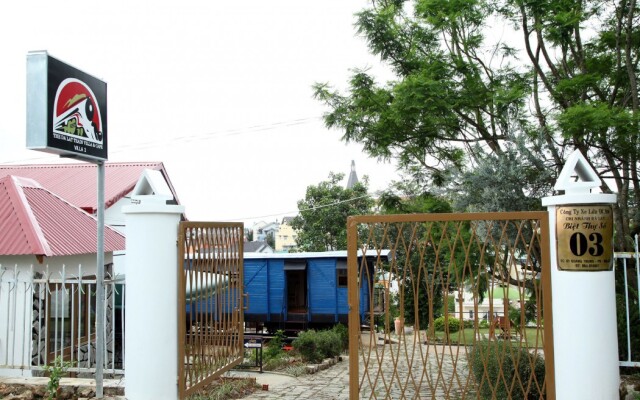 Dalat Train Village