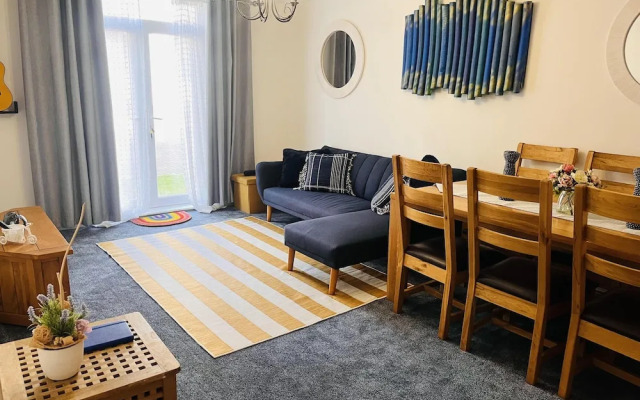 Beautiful 2 - Bed Apartment in Aylesbury