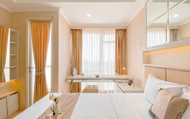 Peaceful Beige Studio At Menteng Park Apartment – Guest Rooms – Jakarta