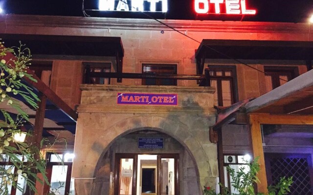 Marti Hotel