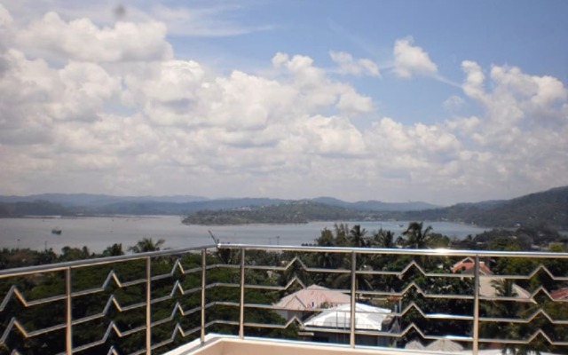 Hotel Hilltop International