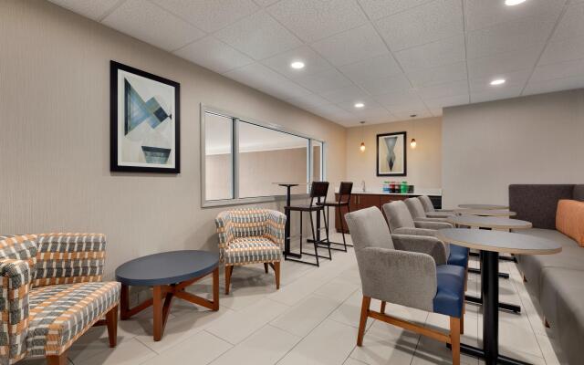Holiday Inn Express Hotel & Suites Auburn - University Area by IHG