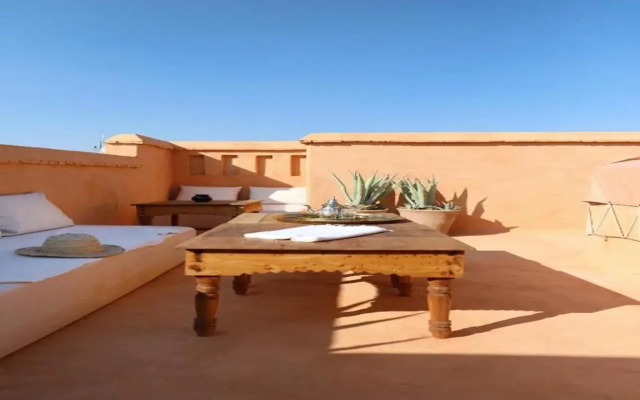 Riad Azzouna 13