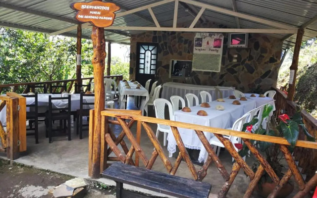 Portal del Sendero Panche