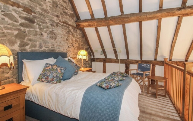Courtyard Cottage