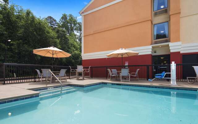 Best Western Plus Huntersville Inn & Suites Near Lake Norman