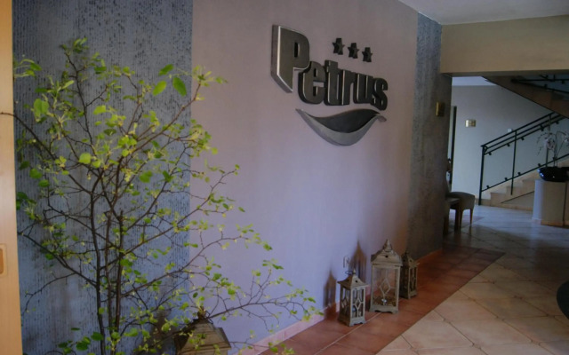 Petrus Hotel